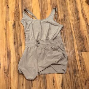 Abercrombie & Fitch Light Gray Top